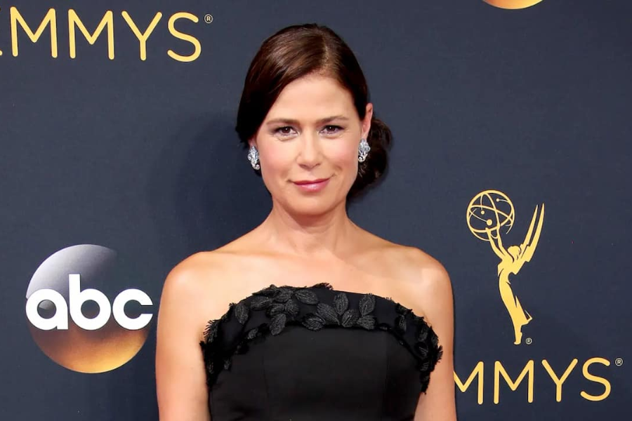 maura tierney net worth